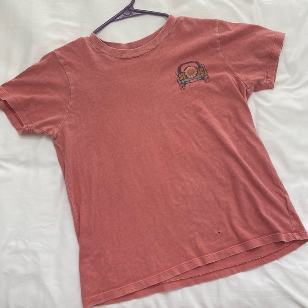 Cropped TILLYS tee- XS. (i feel it fits like a small and maybe even a medium)
